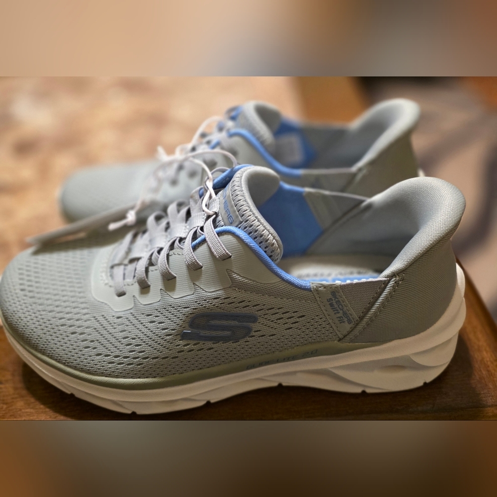 Skechers Hands Free Slip-ins: Glide-Step Sole sneakers in gray with blue accents - Picture 4 of 4